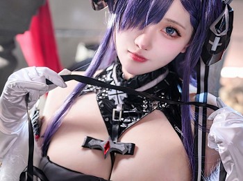 Coser美女凛子酱奥古斯特主题性感黑色皮质连体衣秀丰满身材露豪乳诱惑写真31P