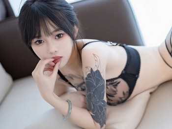 XiaoYu Vol.1077 奶瓶
