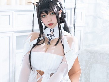 网络美女Meroko_魅瞳不挠主题私房性感白色低胸婚纱装秀豪乳翘臀诱惑写真35P