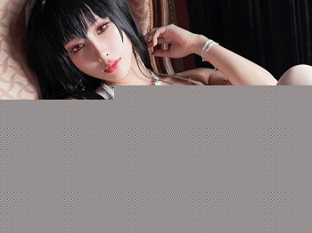 Coser美女雨波_HaneAme-Taihou Wedding主题白色薄透婚纱配白丝吊袜诱惑写真39P