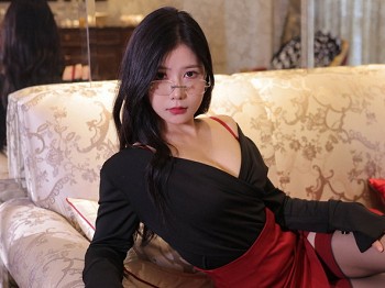 XiuRen Vol.8931 尹甜甜