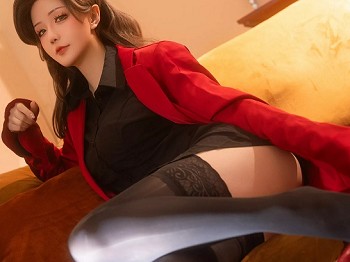 Coser小姐姐星之迟迟25年3月计划G训狗日记主题性感红色情趣内衣秀惹火身材诱惑写真97P