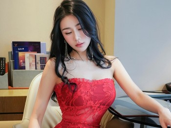 XiuRen Vol.10744 草莓mm