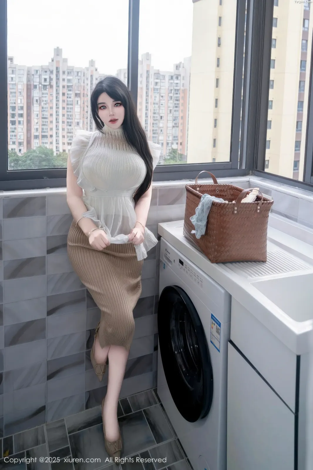 XiuRen Vol.11010 汐汐爱吃草莓