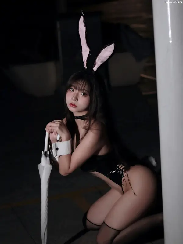 Coser@Yuuhui玉汇No.006 – 雨中透明兔女郎 主题写真 [35P]