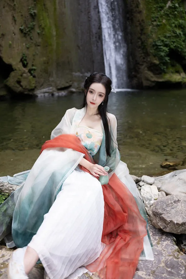 XiuRen Extra FW0627 王馨瑶