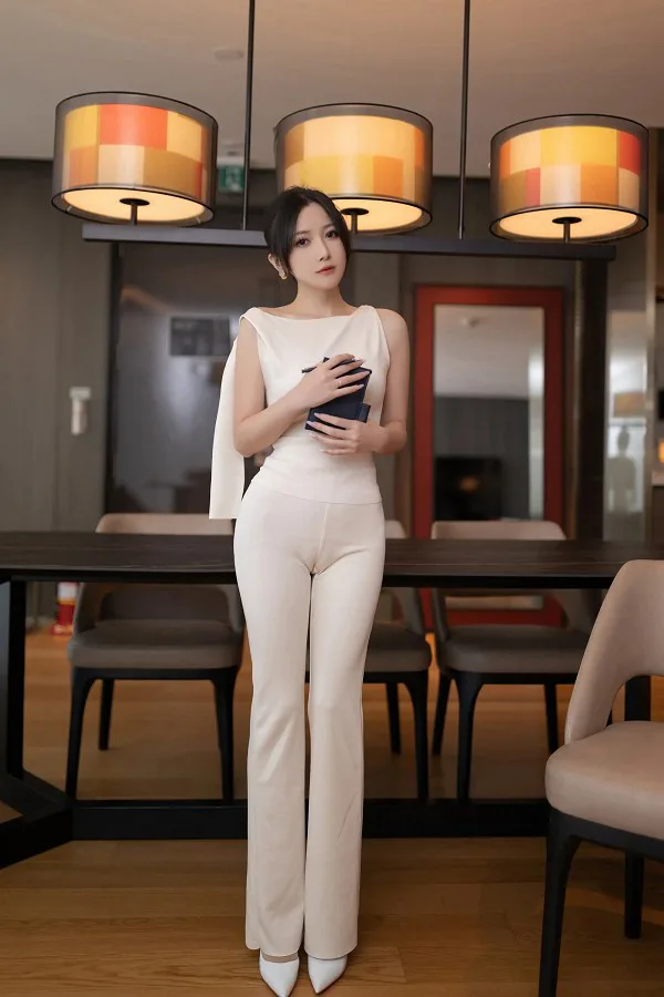 XiuRen Extra FW0732 鱼子酱