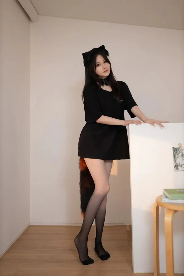 XiuRen Extra FW0750 鱼子酱